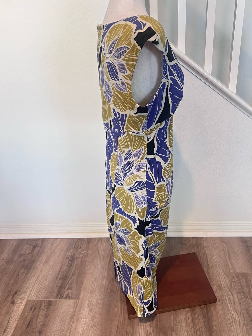 London Times Floral V-Neck Midi Dress in Blue, Olive & Black - Picture 2 of 9